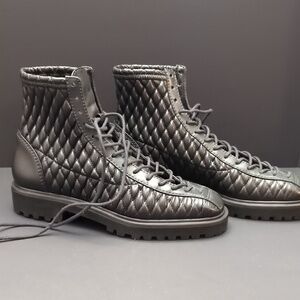 Schutz Woman's Black Quilted Leather Lace-Up Boots,size 5